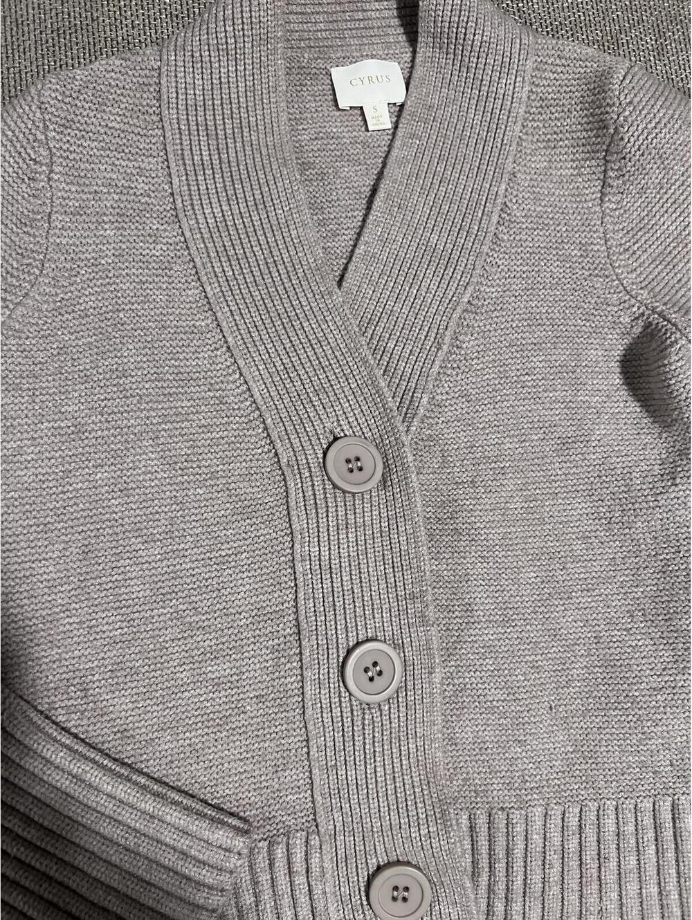 Cyrus Cardigan - Picture 2 of 3